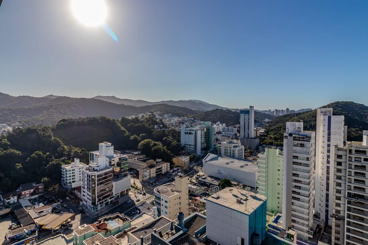 Apartamento de 4 quartos, 157m² no bairro Pioneiros, em Balneário Camboriú | Eu Corretor