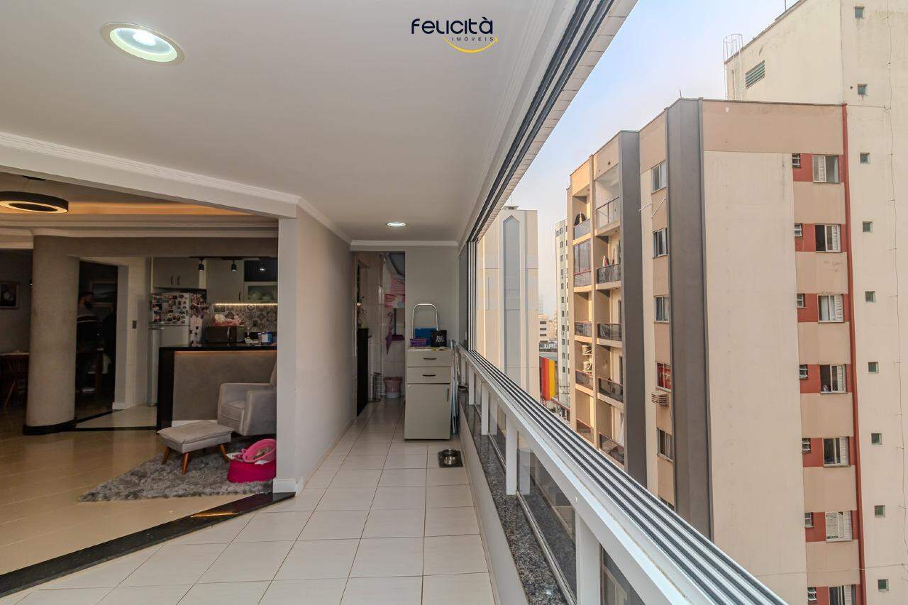 Apartamento de 3 quartos, 109m² no bairro Centro, em Balneário Camboriú | Eu Corretor