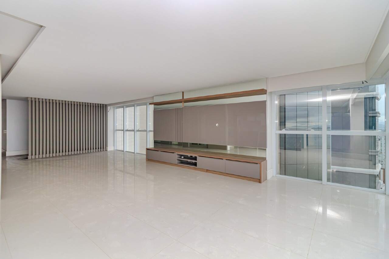 Apartamento de 4 quartos, 237m² no bairro Barra Sul, em Balneário Camboriú | Eu Corretor