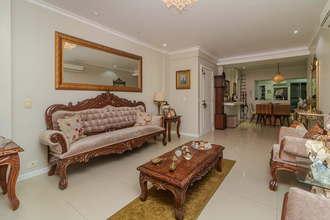 Apartamento diferenciado à venda no Centro: 