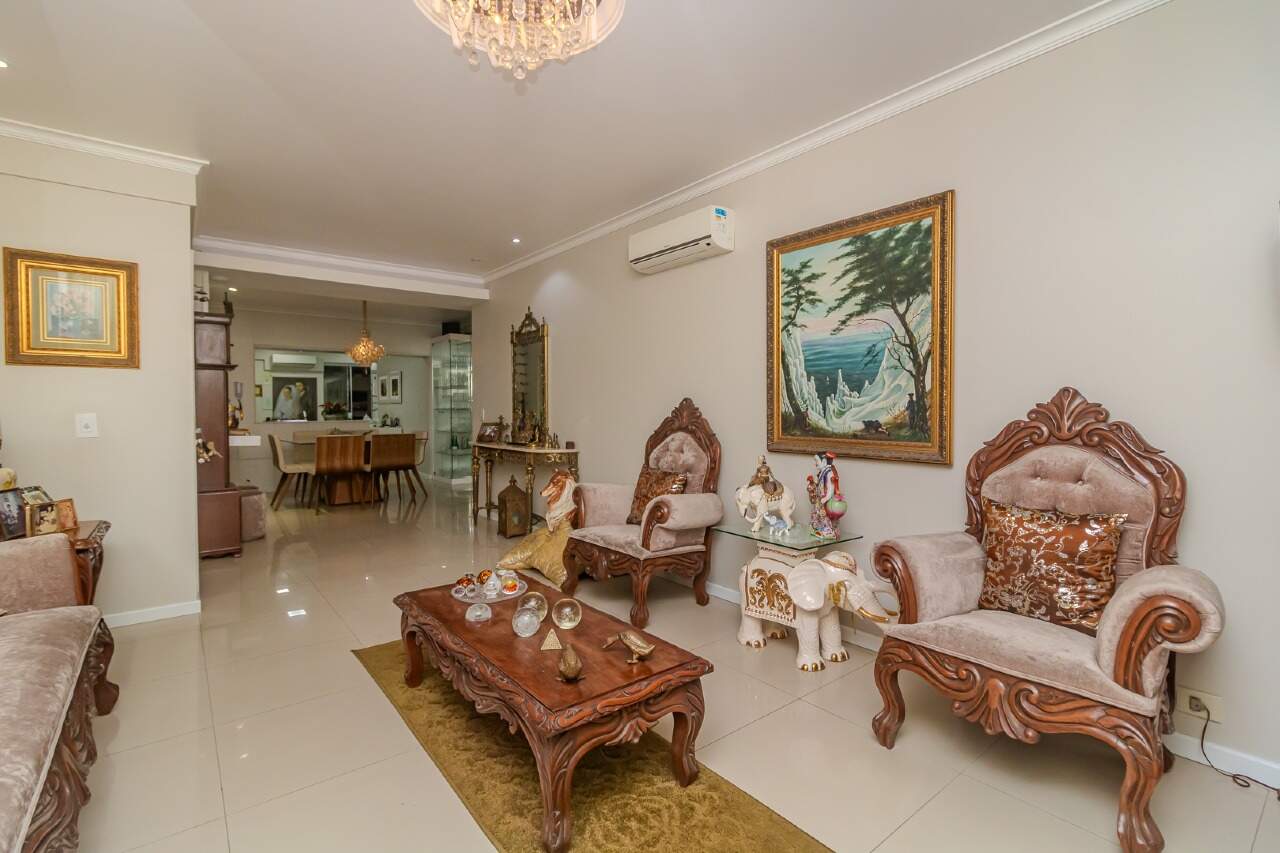 Apartamento diferenciado à venda no Centro: 