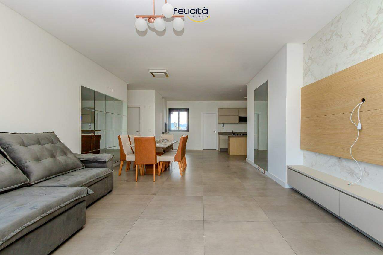 Apartamento de 3 quartos, 134m² no bairro Centro, em Balneário Camboriú | Eu Corretor