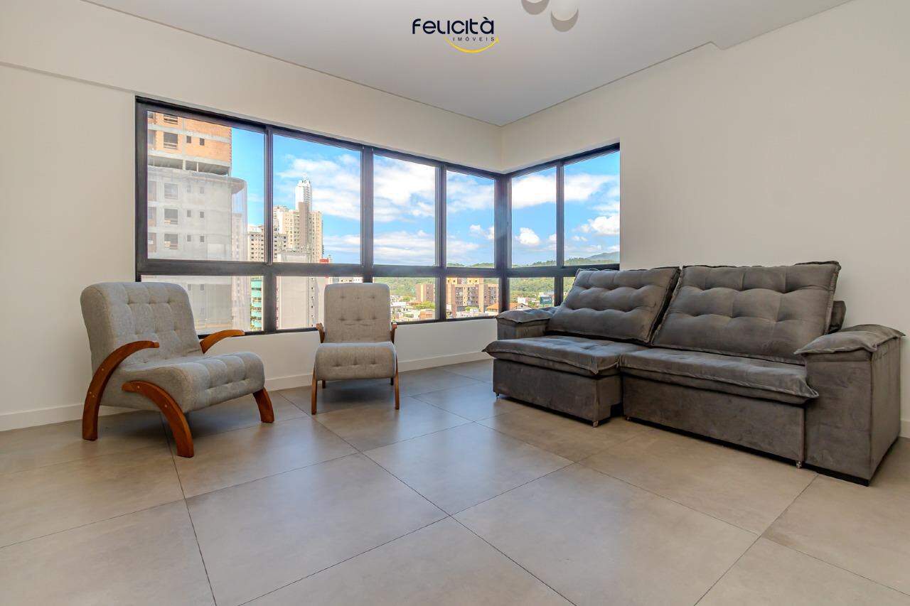 Apartamento de 3 quartos, 134m² no bairro Centro, em Balneário Camboriú | Eu Corretor