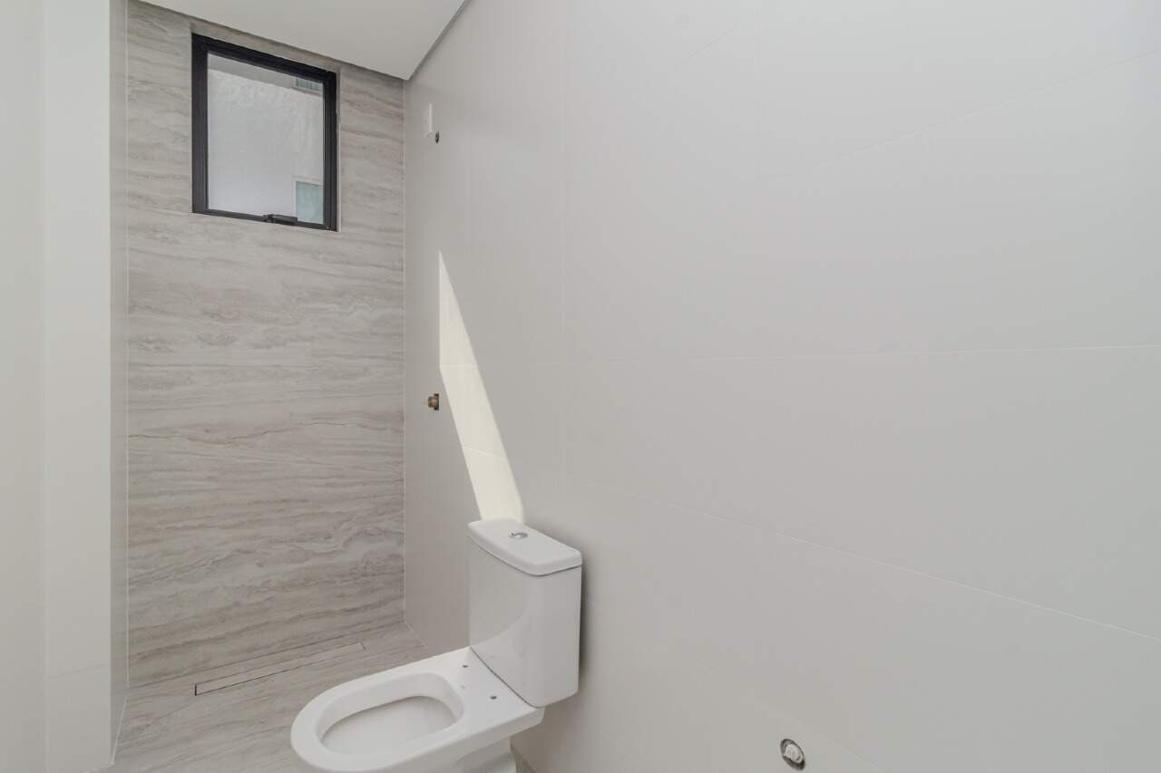 Apartamento à venda no Pioneiros: 