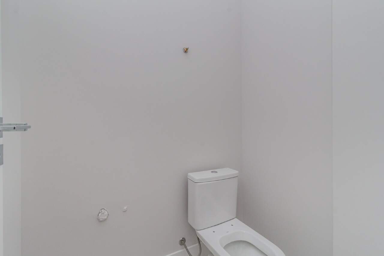 Apartamento à venda no Pioneiros: 