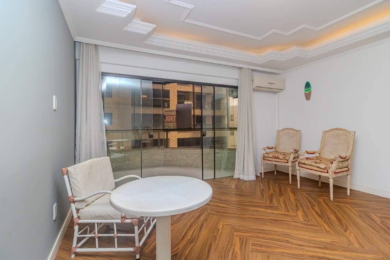 Apartamento de 3 quartos, 223m² no bairro Centro, em Balneário Camboriú | Eu Corretor