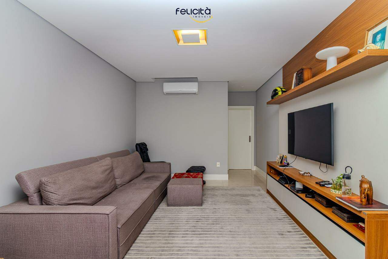 Apartamento de 4 quartos, 138m² no bairro Centro, em Balneário Camboriú | Eu Corretor