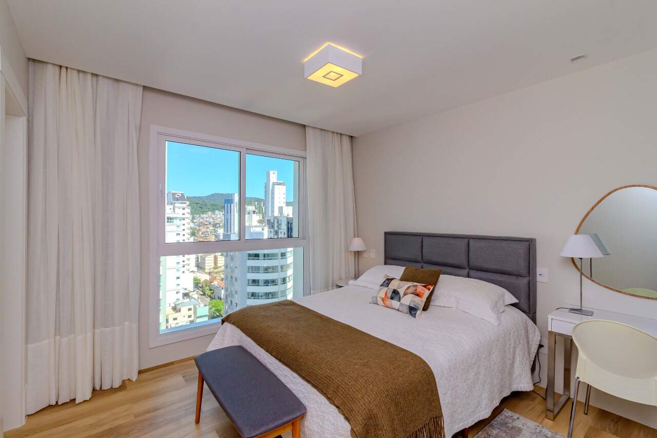 Apartamento à venda no Pioneiros: 