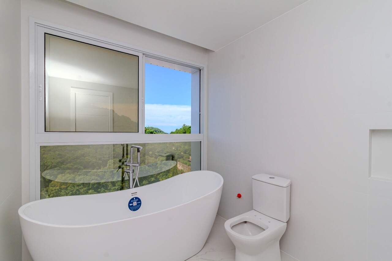 Apartamento à venda no Pioneiros: 