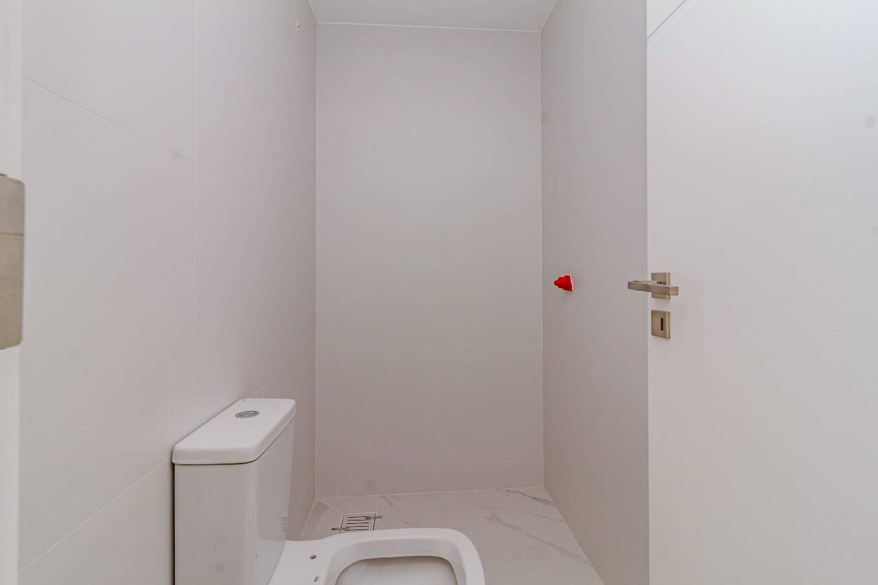 Apartamento à venda no Pioneiros: 