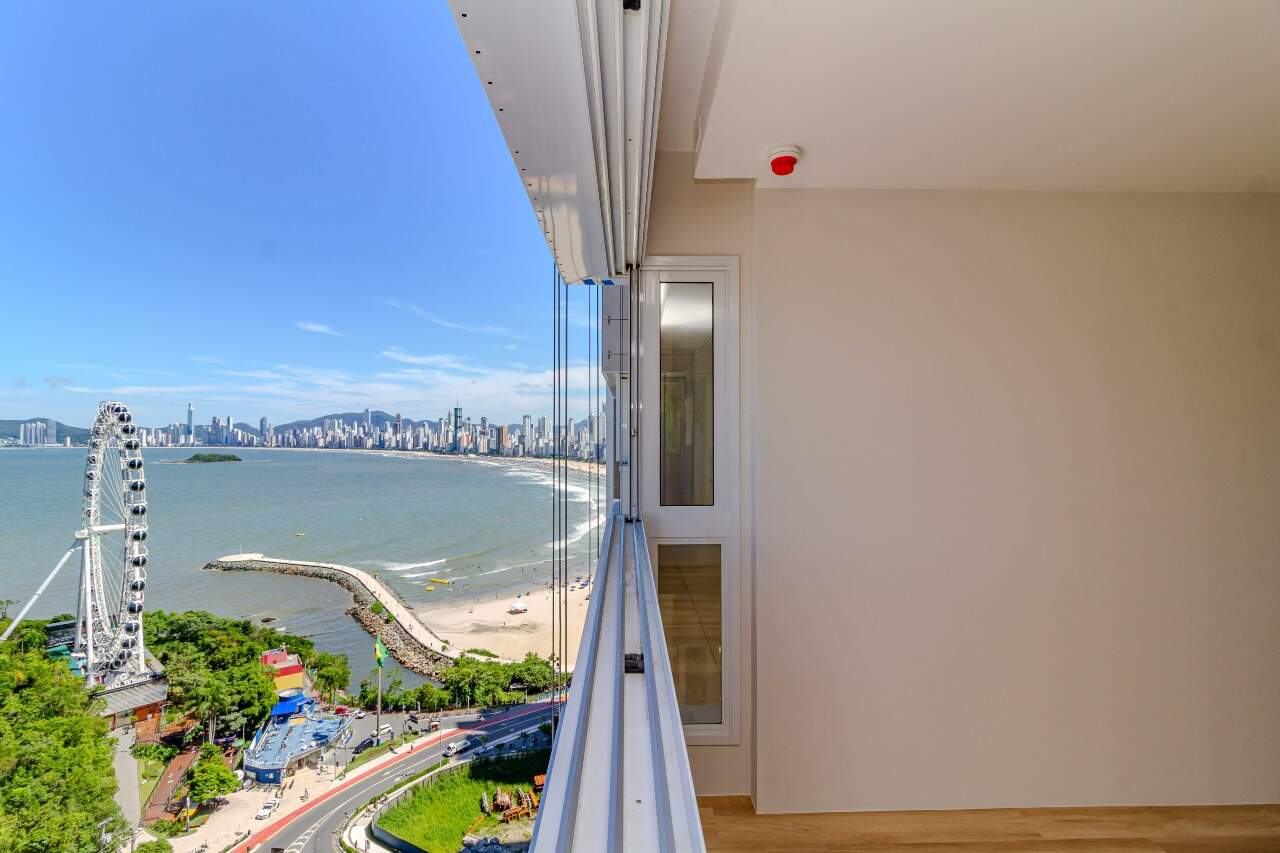 Apartamento à venda no Pioneiros: 