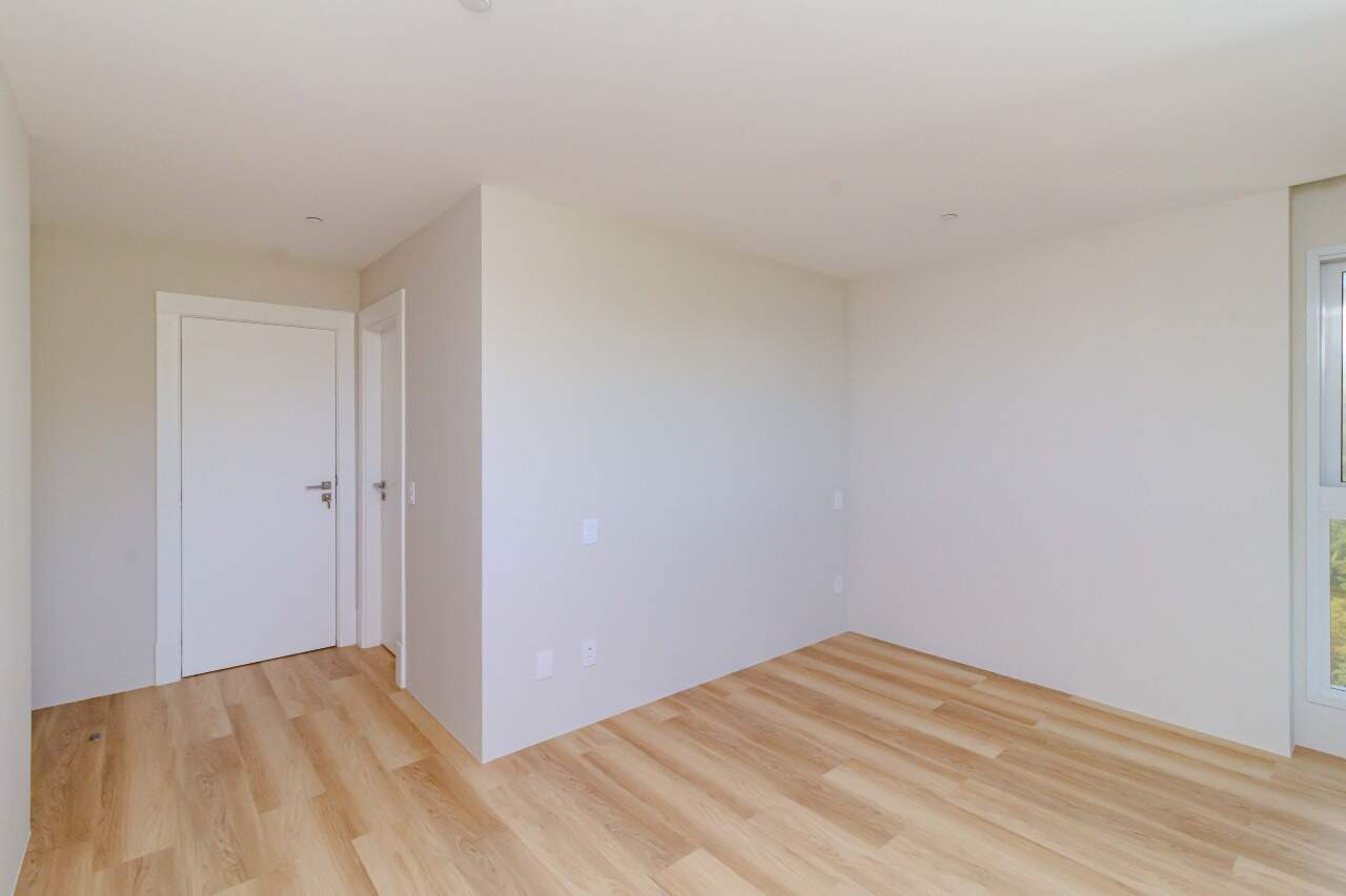 Apartamento à venda no Pioneiros: 
