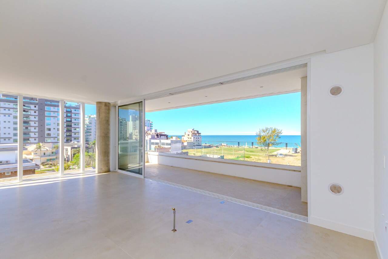 Apartamento à venda no Praia Brava: 