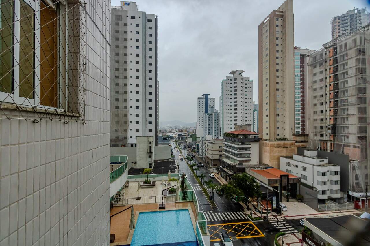 Apartamento de 3 quartos, 130m² no bairro Centro, em Balneário Camboriú | Eu Corretor