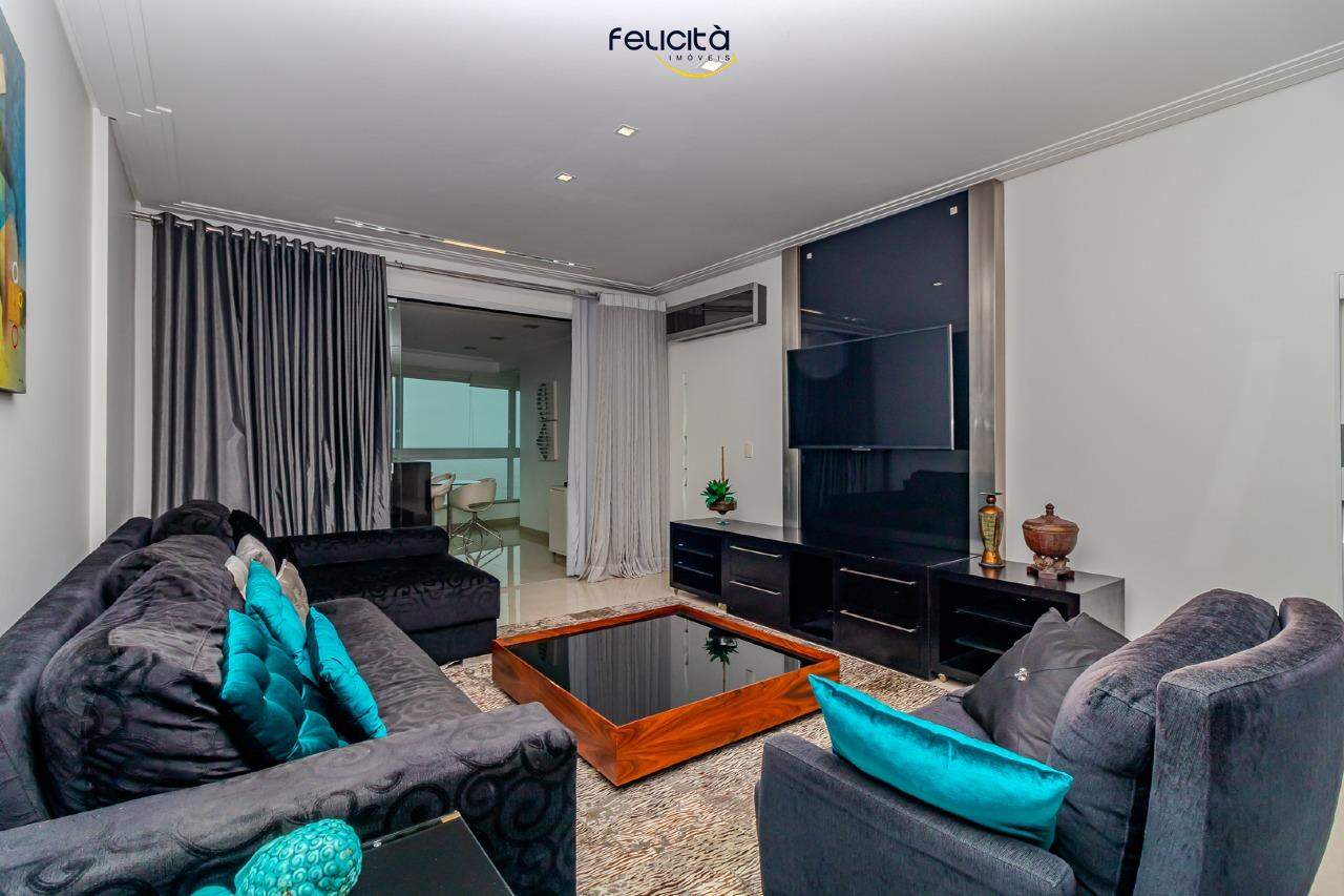 Apartamento de 4 quartos, 233m² no bairro Centro, em Balneário Camboriú | Eu Corretor