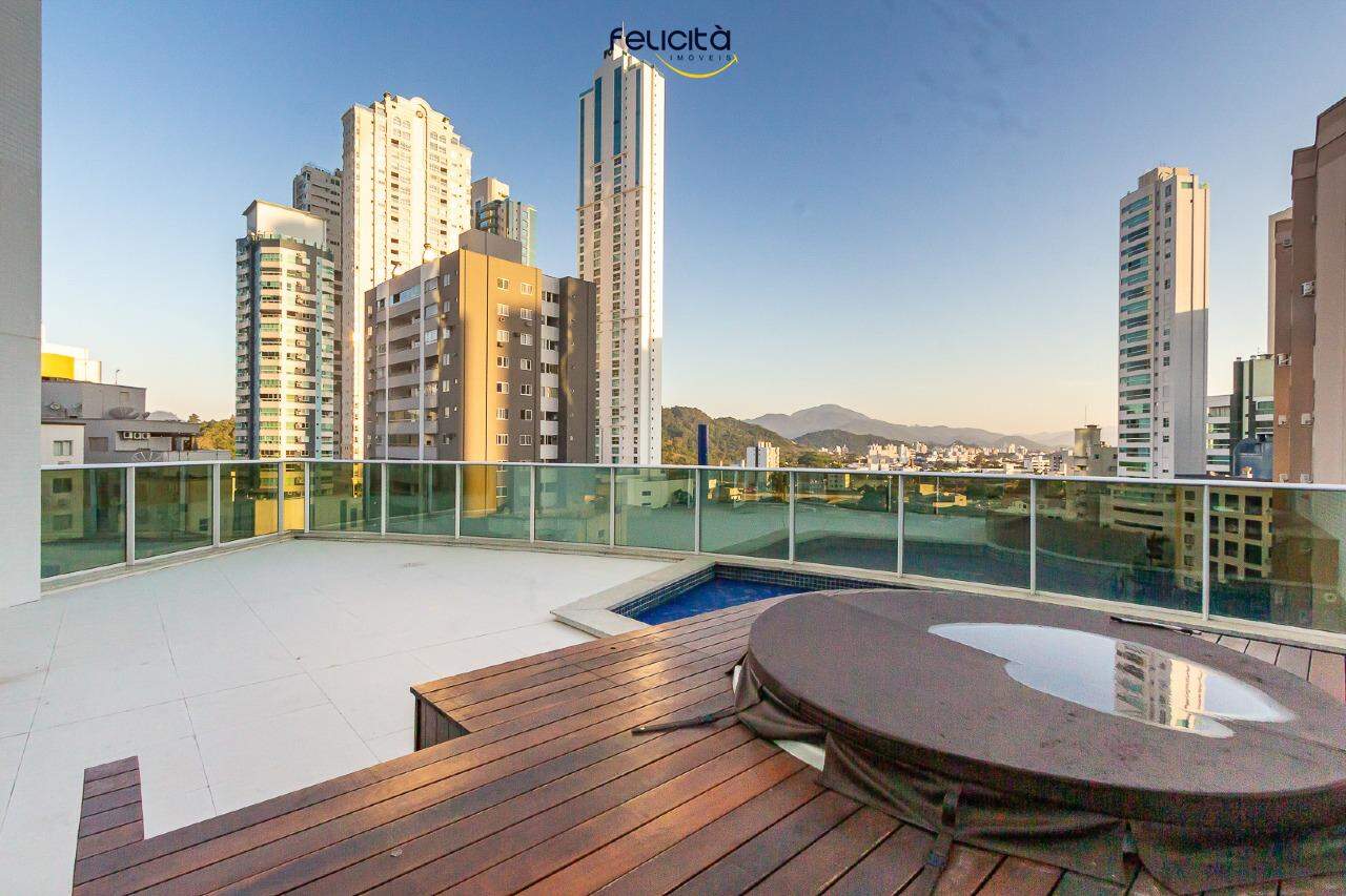 Apartamento de 3 quartos, 213m² no bairro Centro, em Balneário Camboriú | Eu Corretor