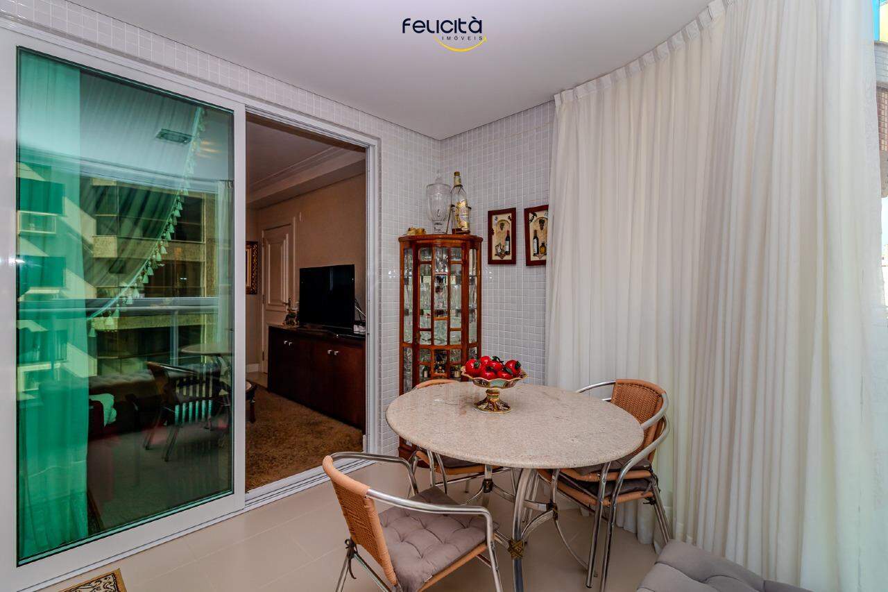 Apartamento de 3 quartos, 146m² no bairro Centro, em Balneário Camboriú | Eu Corretor