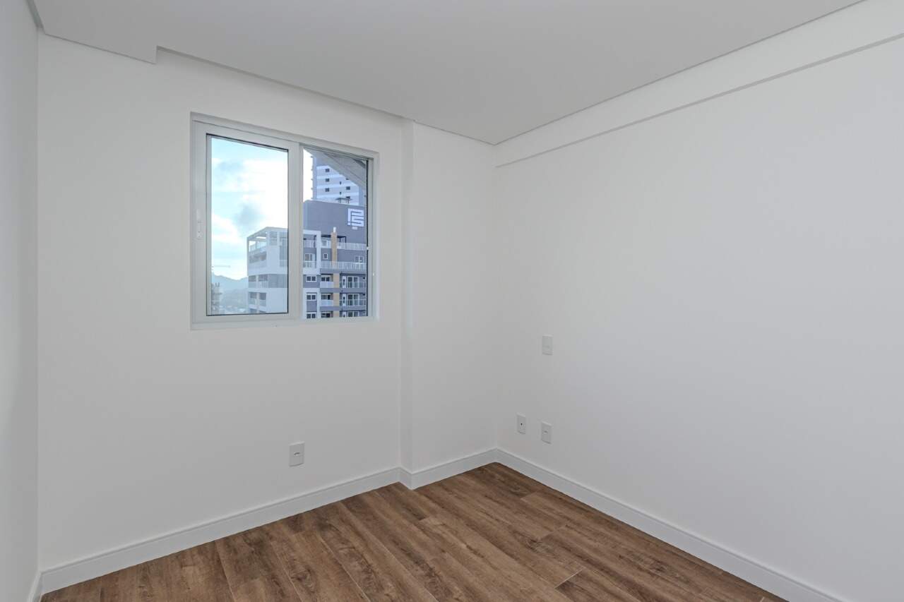 Apartamento à venda no Praia Brava: 