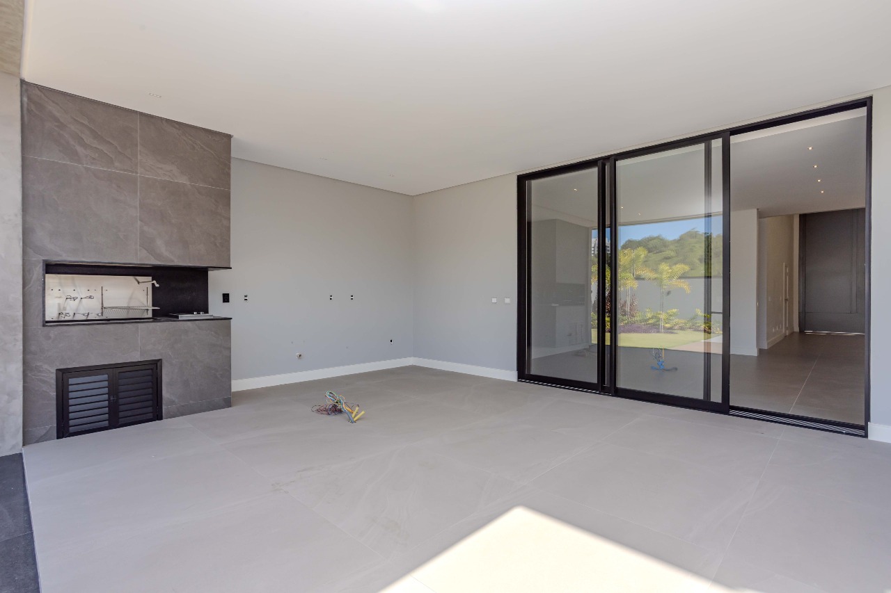 Casa de Condomínio à venda no Santa Regina : 