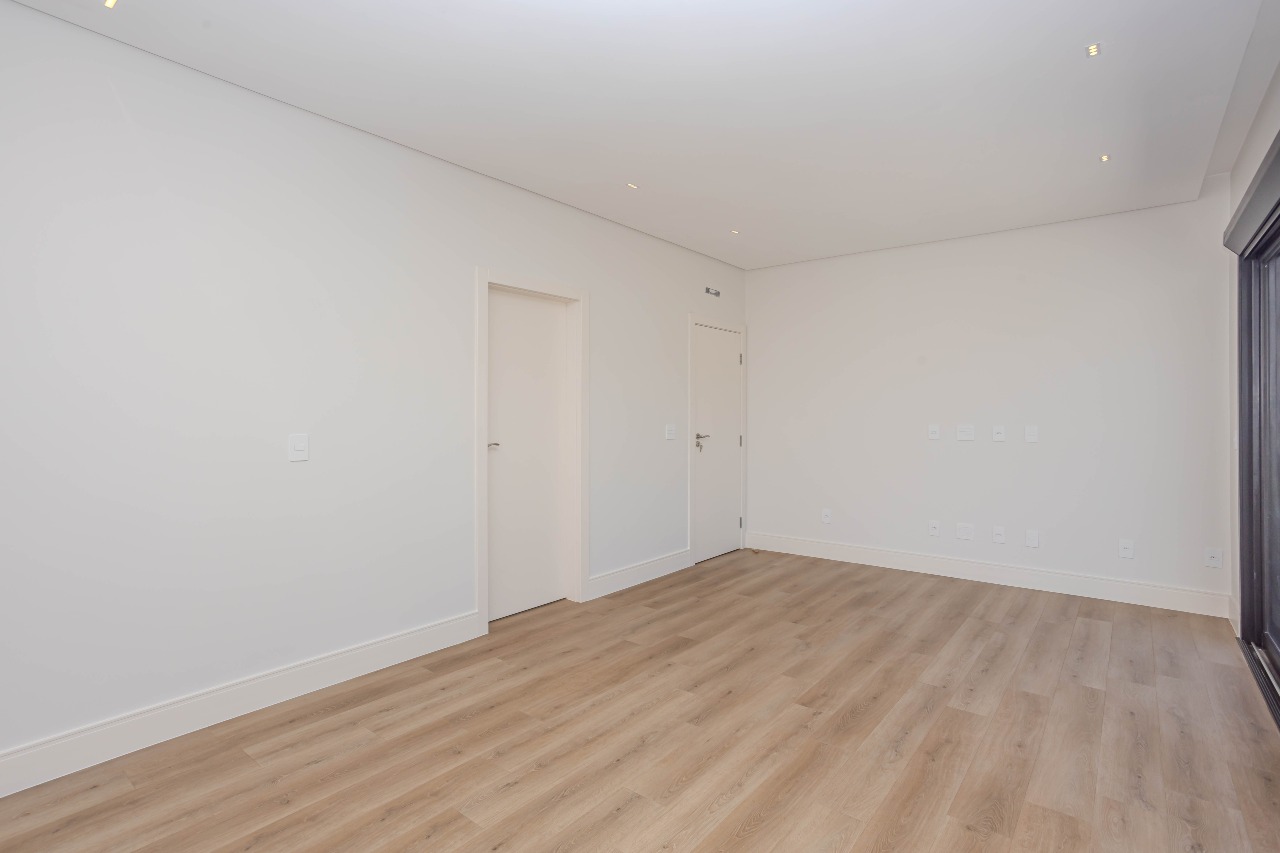 Casa de Condomínio à venda no Santa Regina : 