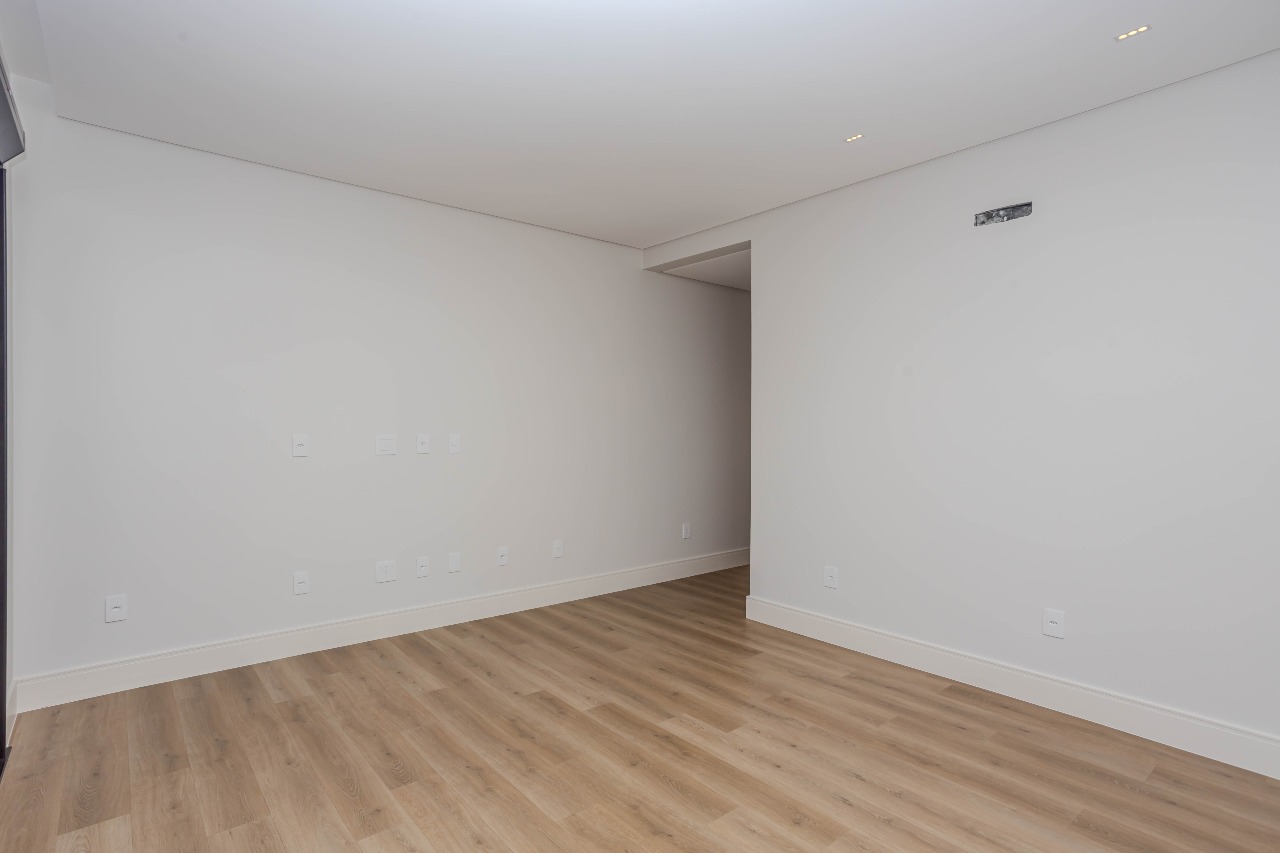 Casa de Condomínio à venda no Santa Regina : 