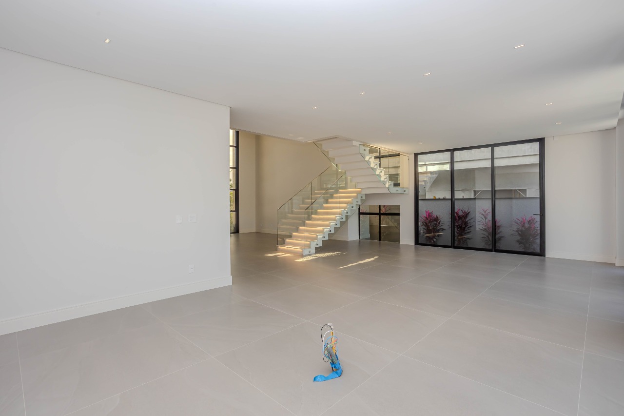 Casa de Condomínio à venda no Santa Regina : 