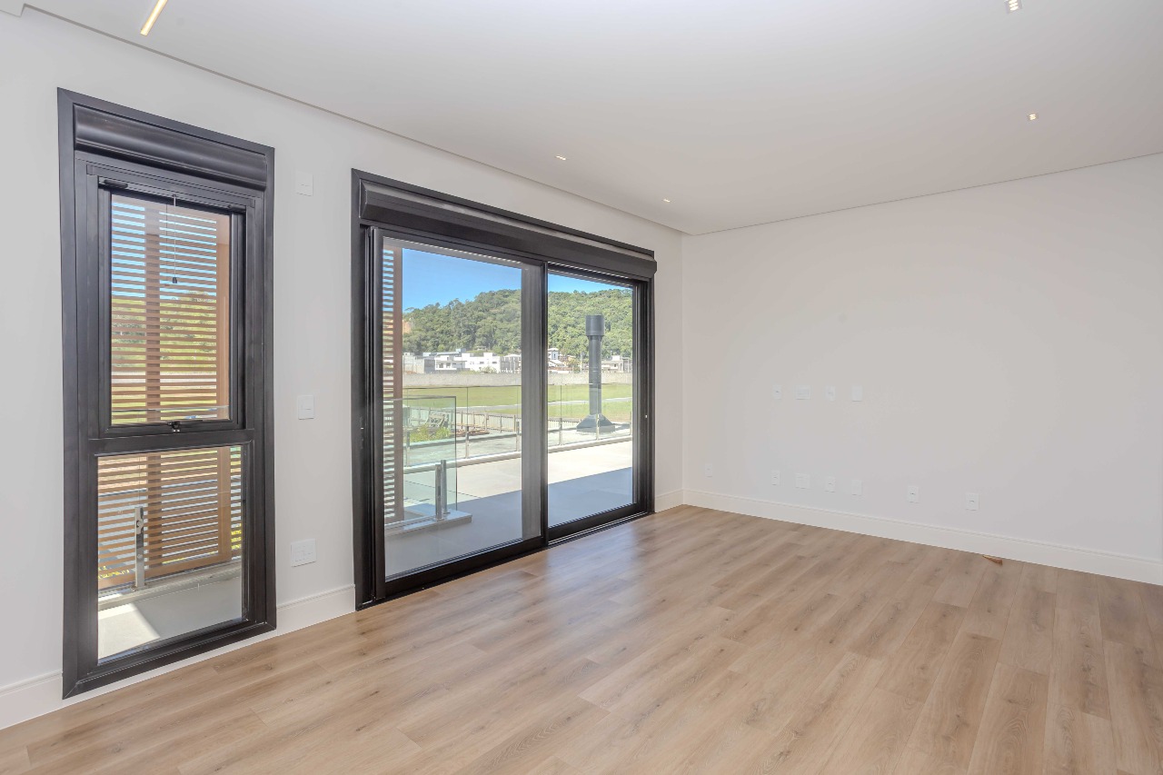 Casa de Condomínio à venda no Santa Regina : 