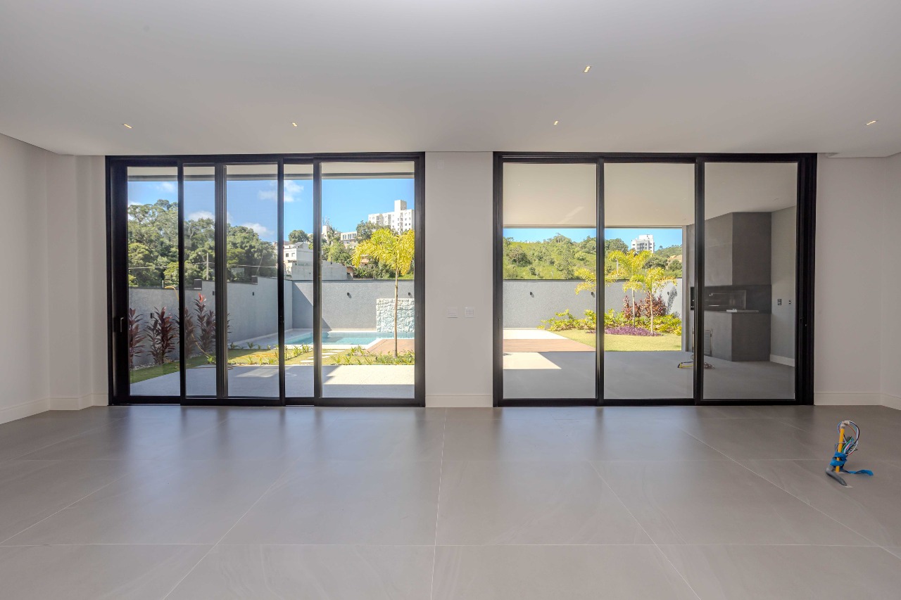 Casa de Condomínio à venda no Santa Regina : 