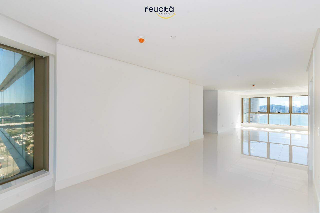 Apartamento de 4 quartos, 256m² no bairro Centro, em Balneário Camboriú | Eu Corretor