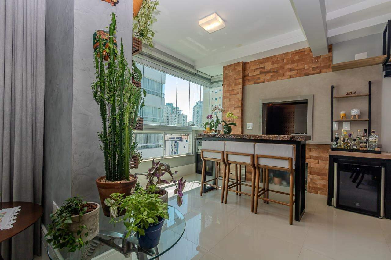 Apartamento de 3 quartos, 162m² no bairro Centro, em Balneário Camboriú | Eu Corretor