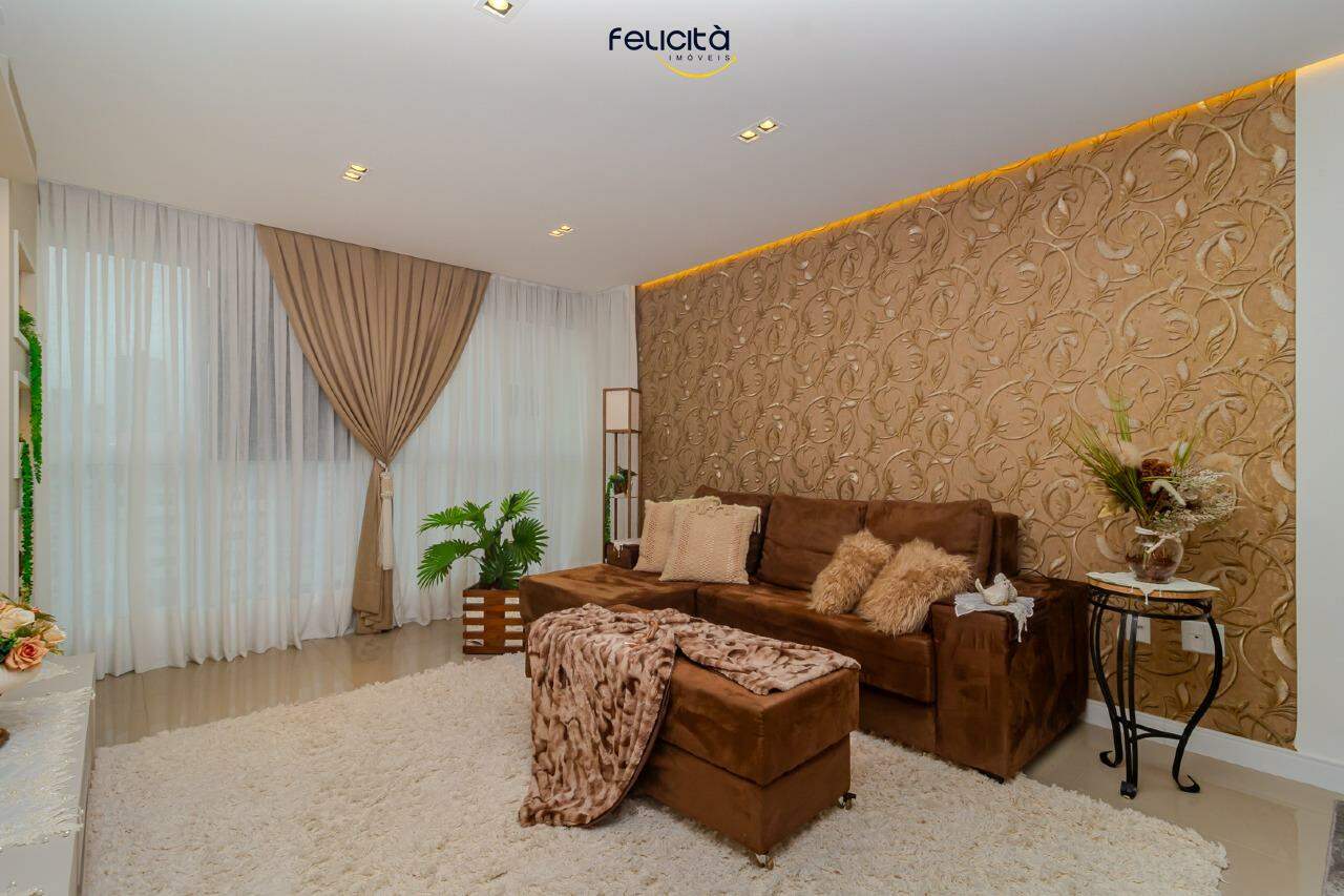 Apartamento de 3 quartos, 130m² no bairro Centro, em Balneário Camboriú | Eu Corretor