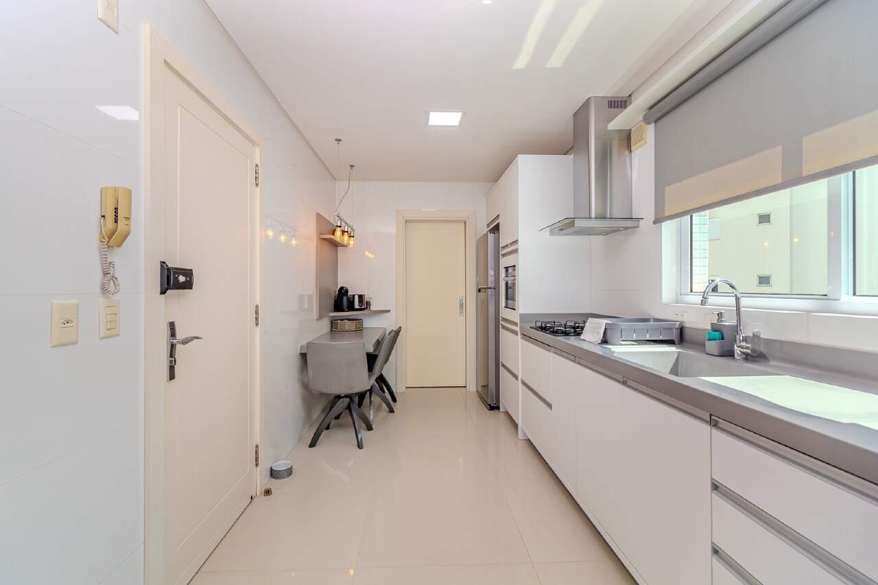 Apartamento de 3 quartos, 257m² no bairro Centro, em Balneário Camboriú | Eu Corretor