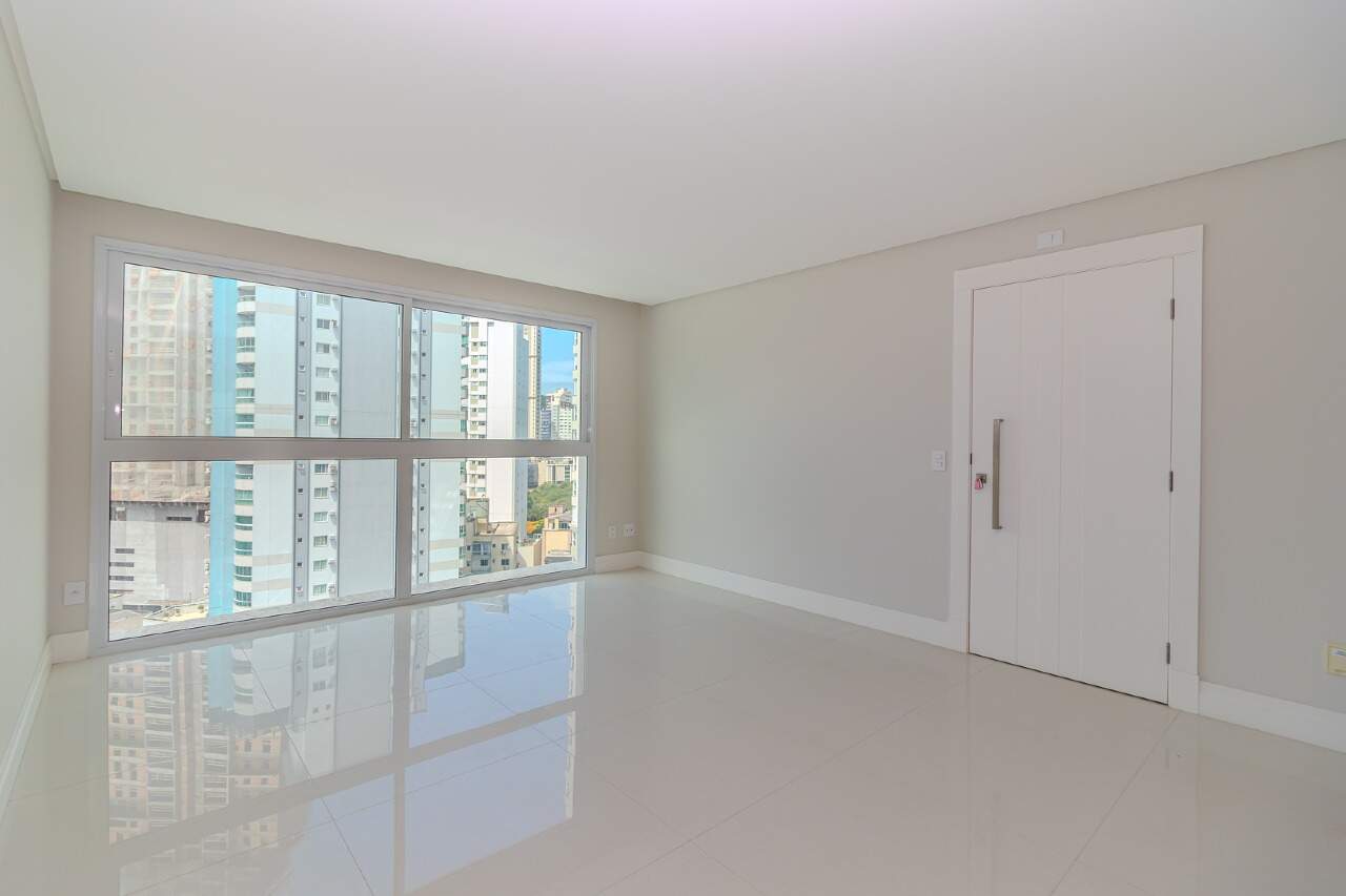 Apartamento de 3 quartos, 139m² no bairro Centro, em Balneário Camboriú | Eu Corretor