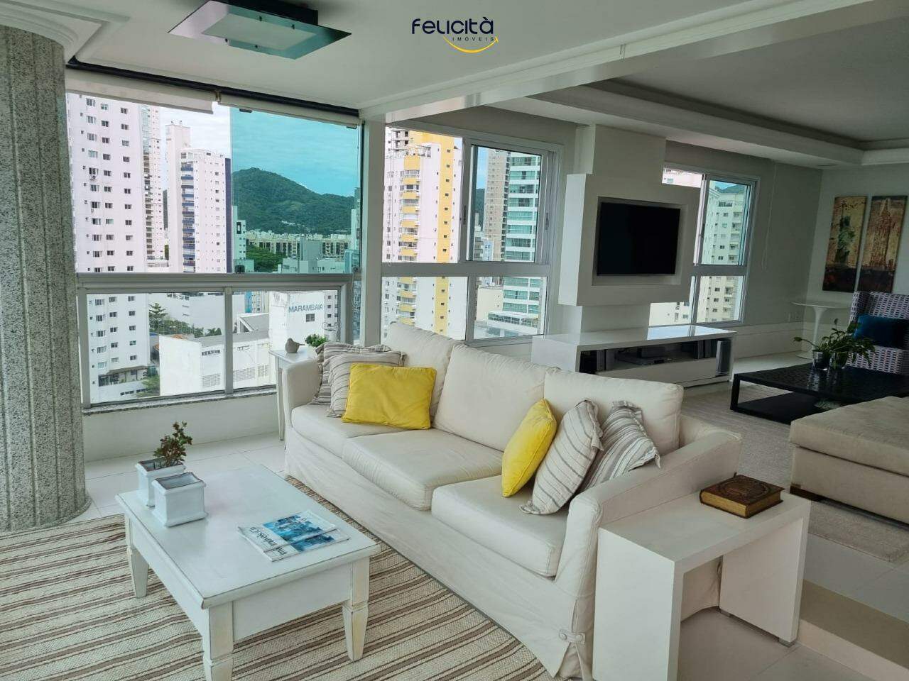 Apartamento de 3 quartos, 193m² no bairro Centro, em Balneário Camboriú | Eu Corretor