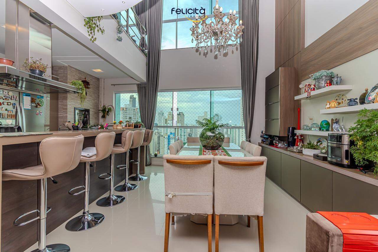 Apartamento de 4 quartos, 214m² no bairro Centro, em Balneário Camboriú | Eu Corretor