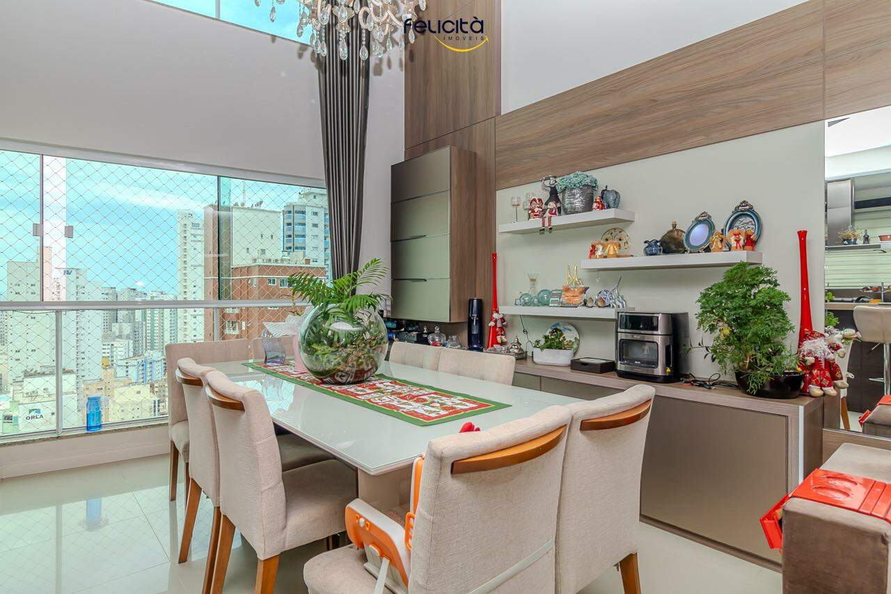 Apartamento de 4 quartos, 214m² no bairro Centro, em Balneário Camboriú | Eu Corretor
