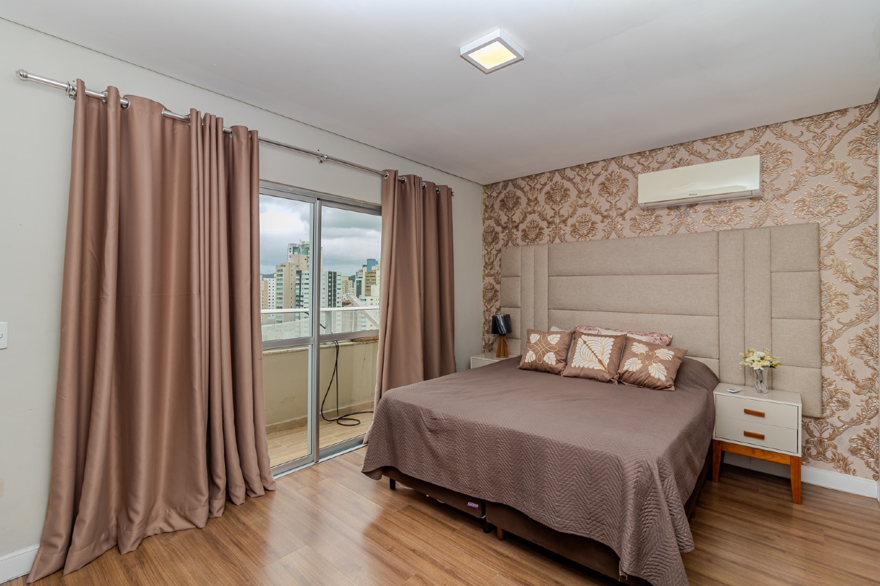 Cobertura à venda no Centro: