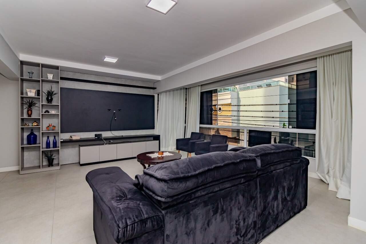 Apartamento de 3 quartos, 296m² no bairro Centro, em Balneário Camboriú | Eu Corretor