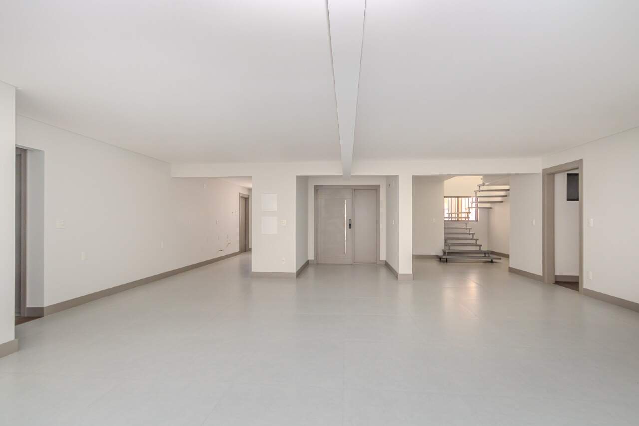 Cobertura de 4 quartos, 530m² no bairro Barra Sul, em Balneário Camboriú | Eu Corretor