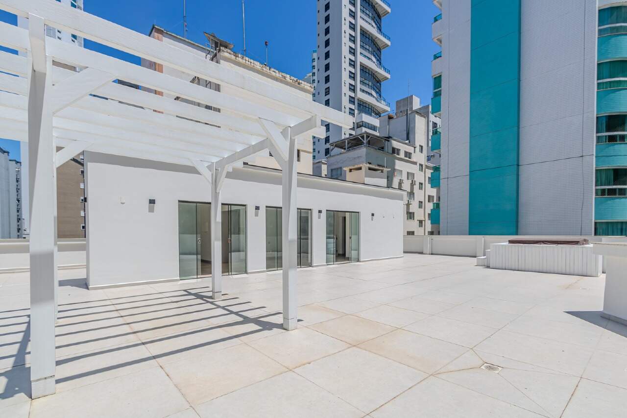 Cobertura de 4 quartos, 530m² no bairro Barra Sul, em Balneário Camboriú | Eu Corretor