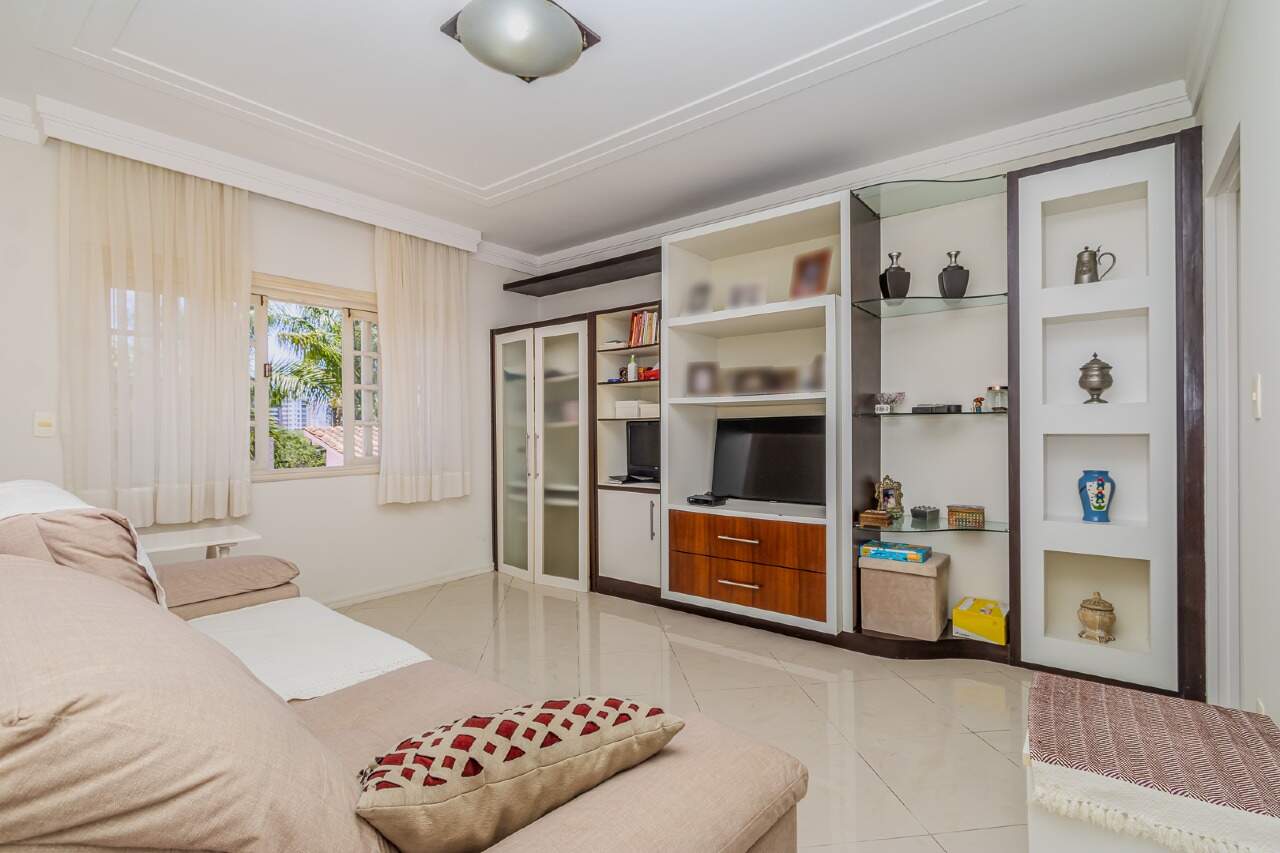Casa de 5 quartos, 700m² no bairro Praia dos Amores, em Balneário Camboriú | Eu Corretor