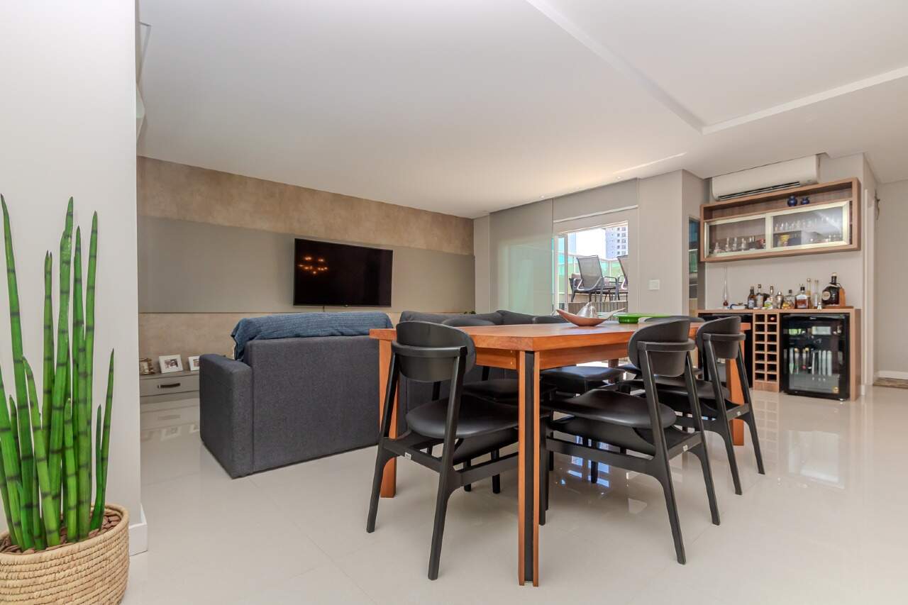 Cobertura de 4 quartos, 239m² no bairro Centro, em Balneário Camboriú | Eu Corretor