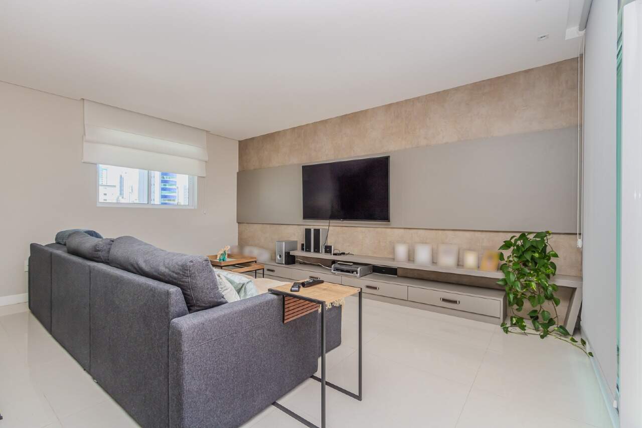 Cobertura de 4 quartos, 239m² no bairro Centro, em Balneário Camboriú | Eu Corretor