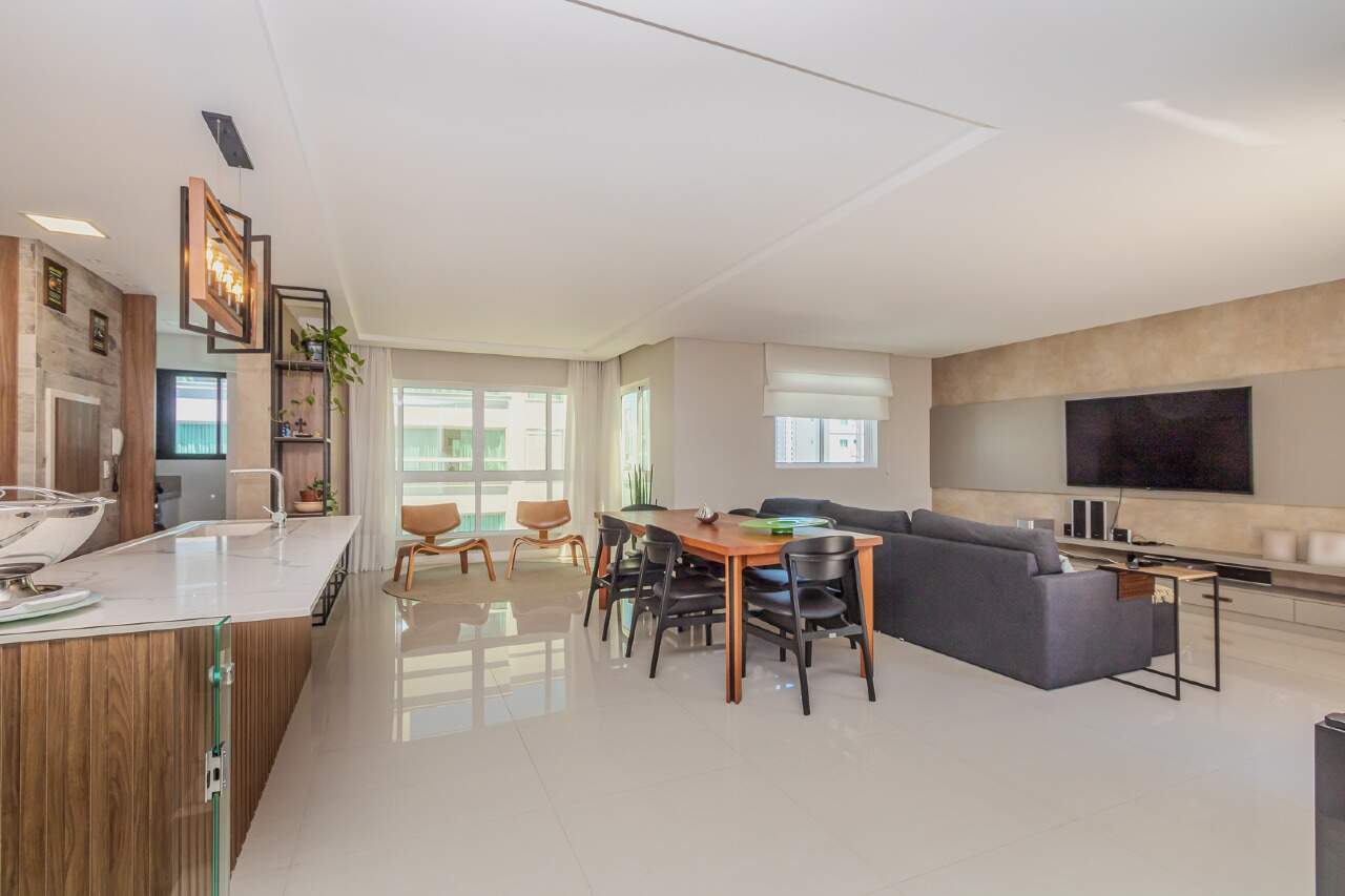 Cobertura de 4 quartos, 239m² no bairro Centro, em Balneário Camboriú | Eu Corretor