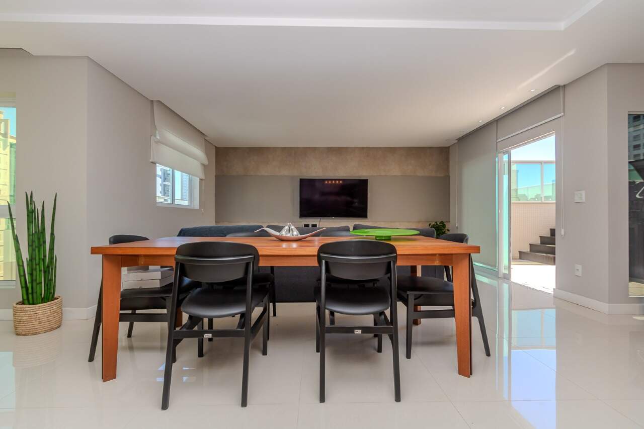 Cobertura de 4 quartos, 239m² no bairro Centro, em Balneário Camboriú | Eu Corretor