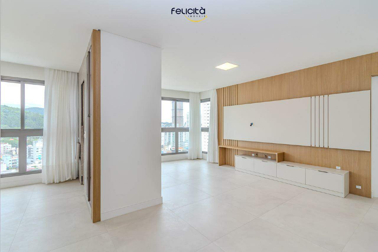 Apartamento de 3 quartos, 151m² no bairro Centro, em Balneário Camboriú | Eu Corretor
