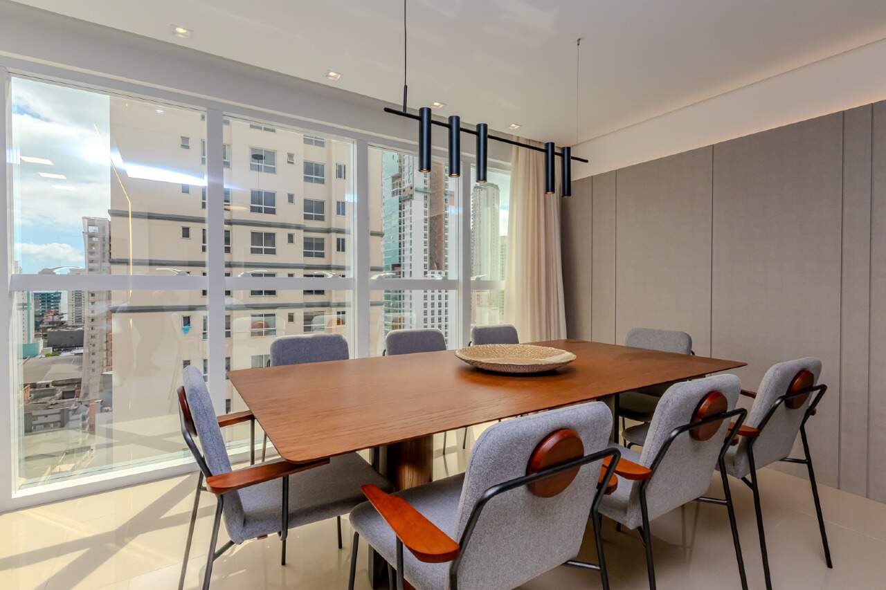 Apartamento de 3 quartos, 129m² no bairro Centro, em Balneário Camboriú | Eu Corretor