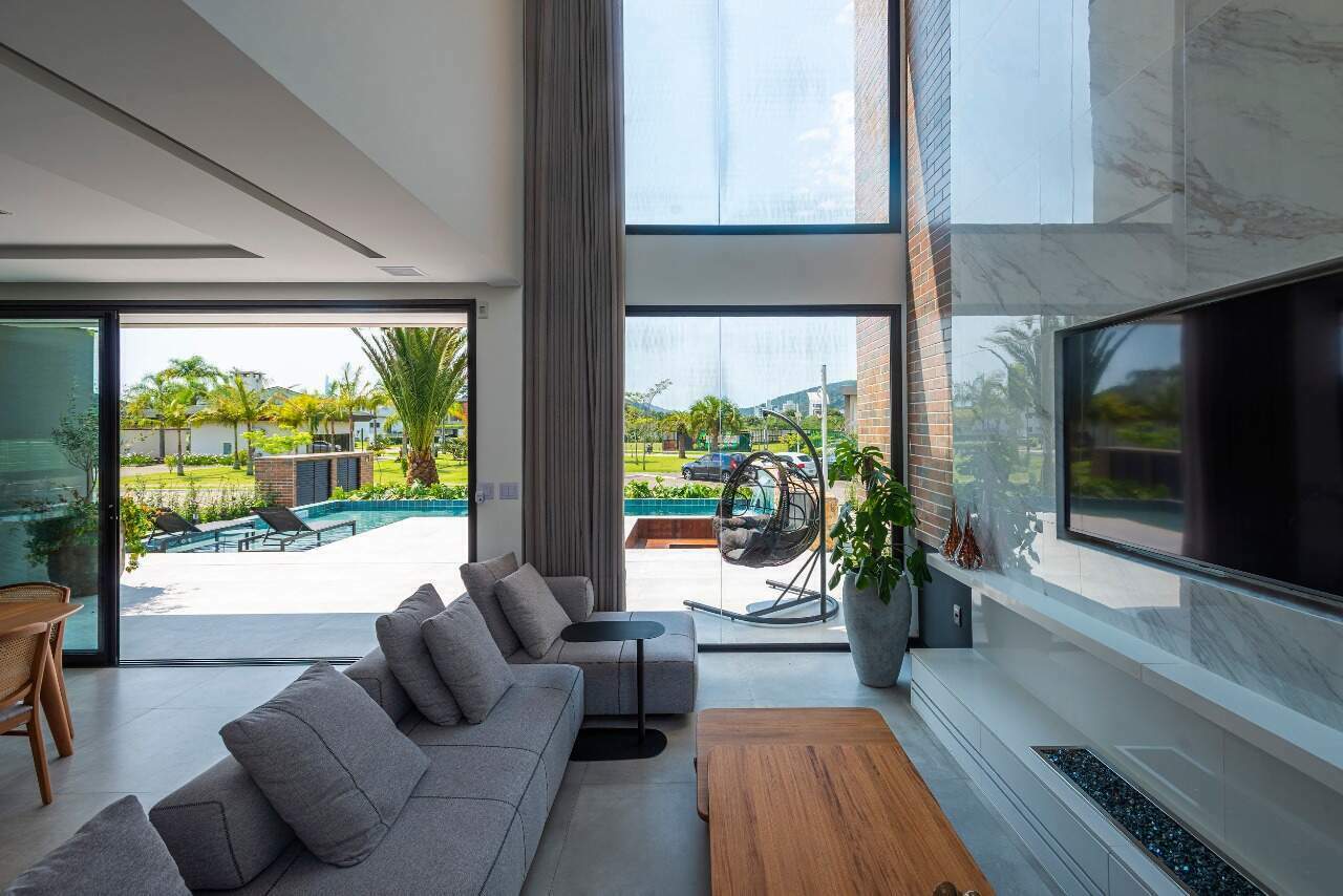 Casa de Condomínio de 4 quartos, 390m² no bairro Centro, em Camboriú | Eu Corretor