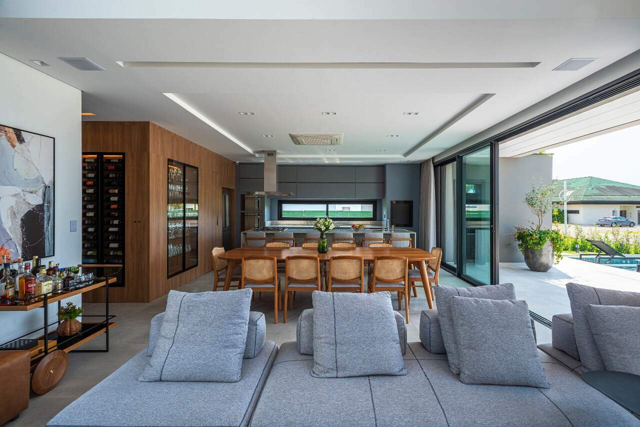 Casa de Condomínio de 4 quartos, 390m² no bairro Centro, em Camboriú | Eu Corretor