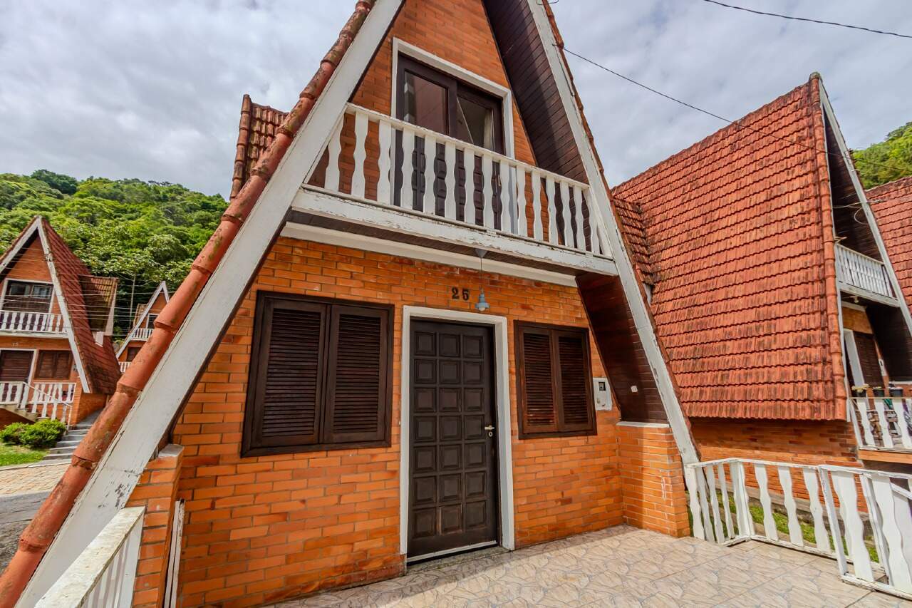 Casa de Condomínio à venda no Pioneiros: 